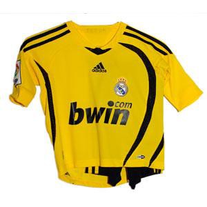 Kit portero amarillo-negro Real Madrid