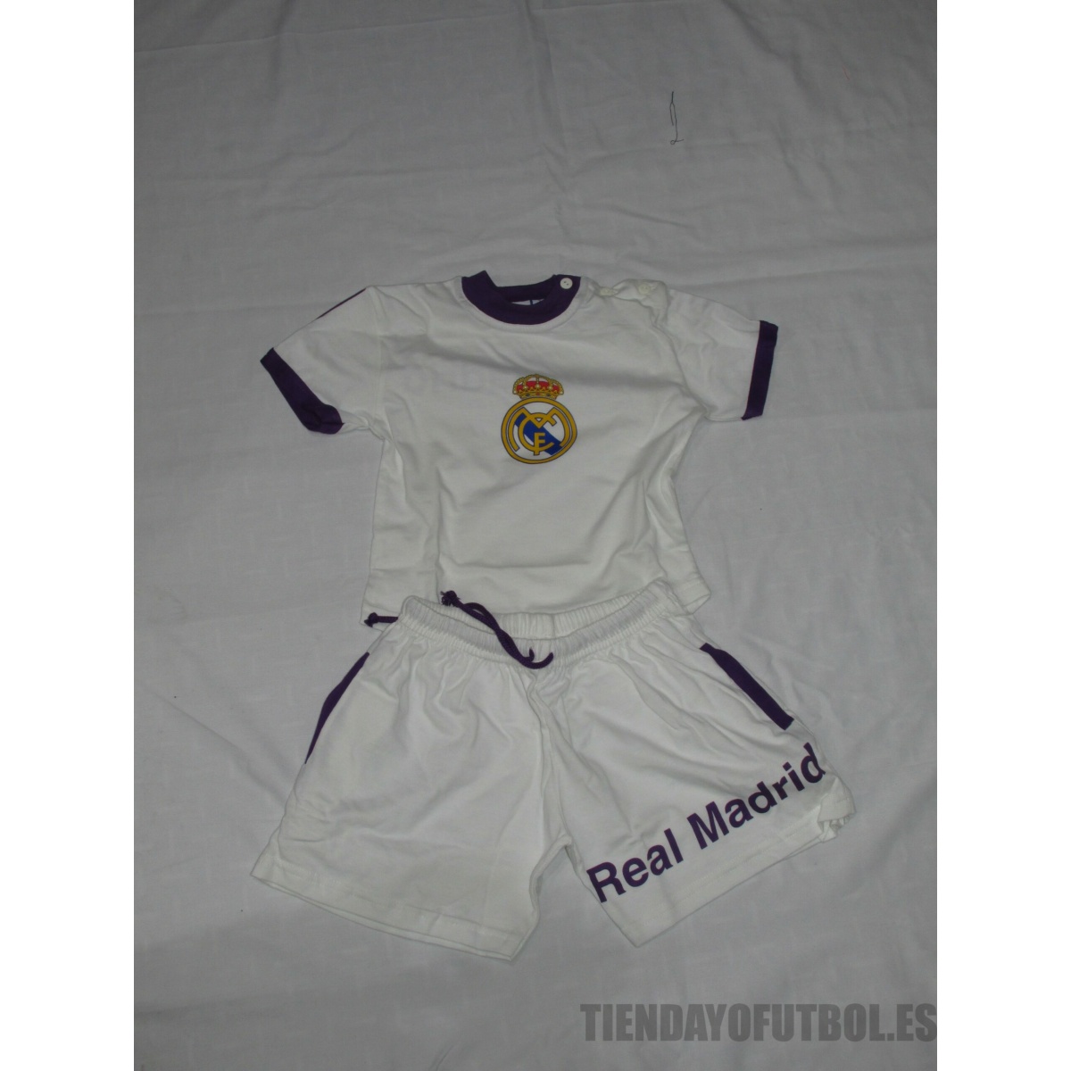 Pijama verano Junior Real Madrid CF blanco -morado - Tienda Yo Futbol
