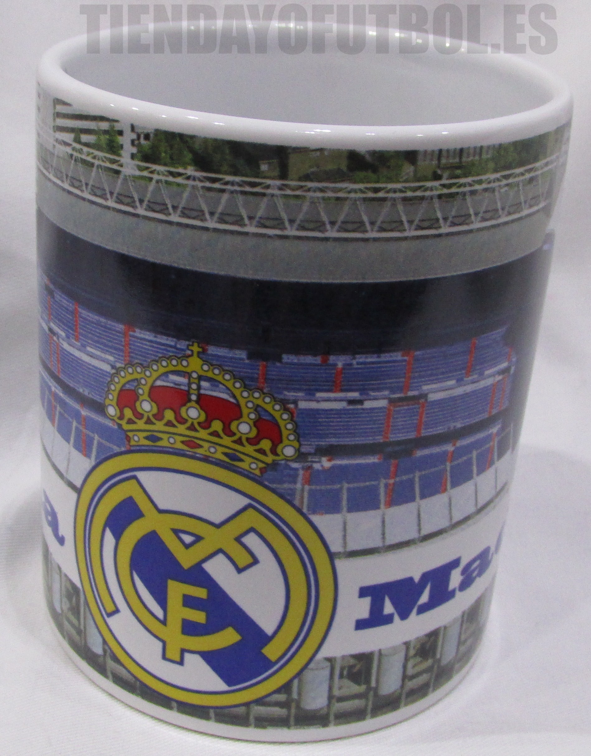 Taza oficial del Real Madrid FC IP